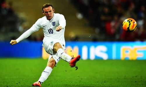Waning Rooney on brink of England history