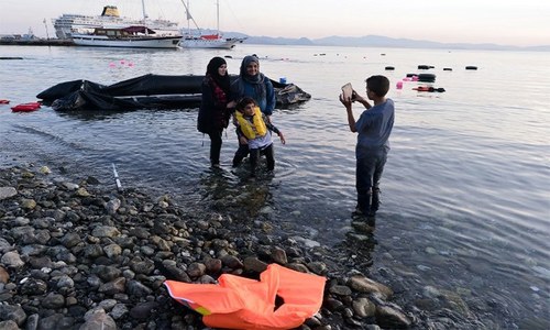 For Syrian refugees, journey to Europe begins on social media