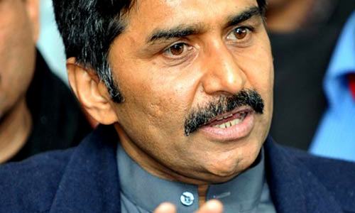 The toss: Miandad brushes aside Ponting, Waugh suggestions