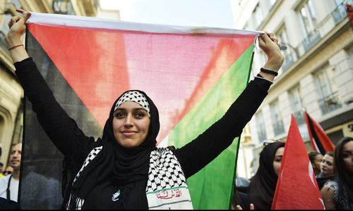 UN strongly approves Palestinian proposal to raise flag 	at HQ