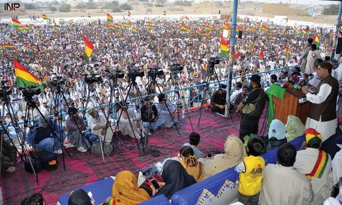 Gwadar&rsquo;s fate should be decided by Balochistan, says Mengal