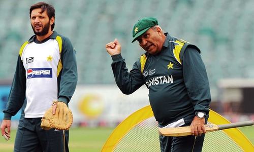 Intikhab Alam returns as Pakistan manager