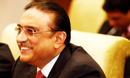 Zardari praises Wattoo ahead of LB polls