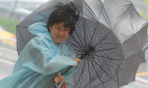 &lsquo;Super typhoon&rsquo; batters Taiwan