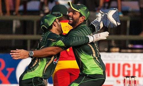 Bowlers shine again as Pakistan take Zimbabwe T20 series