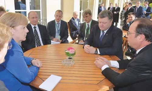 Russian, Ukrainian leaders hold peace talks in Paris