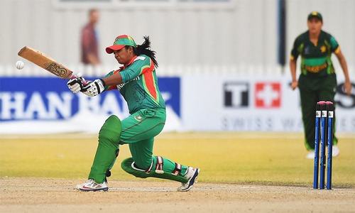 Footprints: A splash of red on green