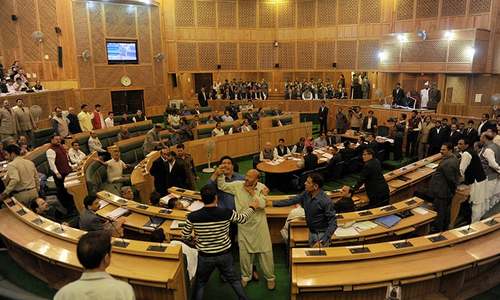 Lawmakers in India-held Kashmir punch colleague for serving beef Lawmakers in India-held Kashmir punch colleague for serving beef