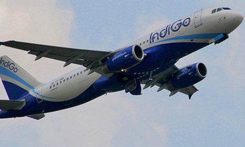 Indian airlines blocks woman in short dress from flight