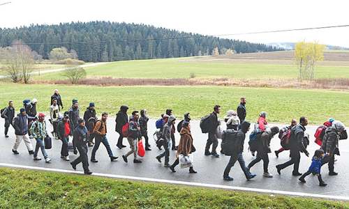 EU urged to move fast on migrant crisis