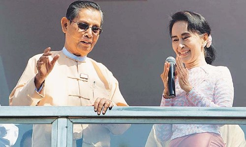 Suu Kyi&rsquo;s party heads for landslide in Myanmar