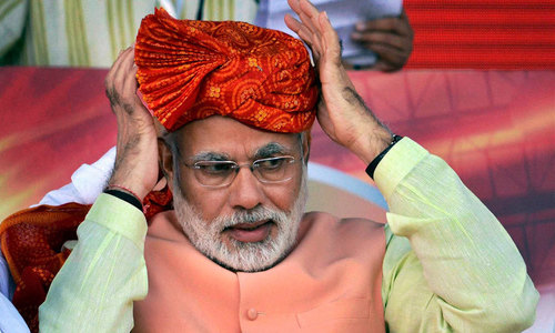 Knives out in BJP as Advani leads charge against Modi&nbsp;