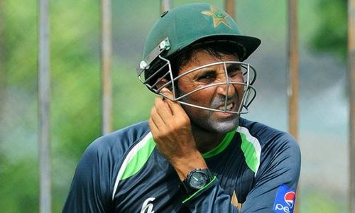 Younis announces retirement from one-day cricket