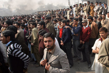 Dissidents take to the streets against PML-N leadership in Islamabad