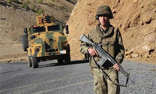 4 IS militants shot dead in Turkey 4 IS militants shot dead in Turkey