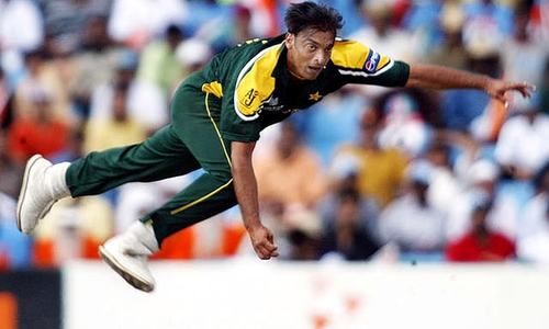 Video: Akhtar, Lee and Tait break the speed barrier