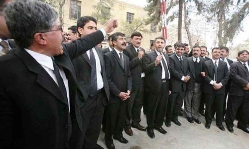 Lawyers now require seven-year practice for SC enrollment