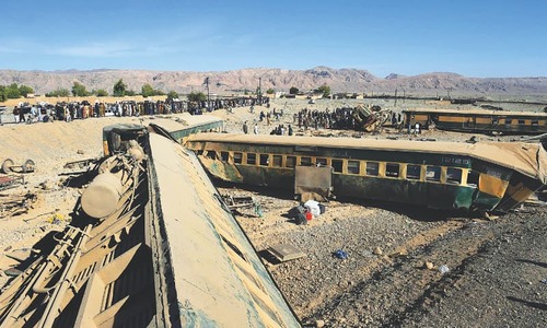 14 killed, over 100 injured as Jaffar Express derails 14 killed, over 100 injured as Jaffar Express derails