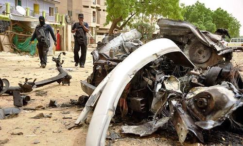 Female suicide bombers kill 15 in Nigeria