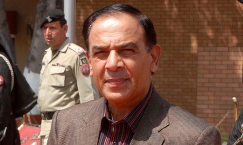 Rs900m land scam: &lsquo;NAB chief was part of team that approved purchase&rsquo;