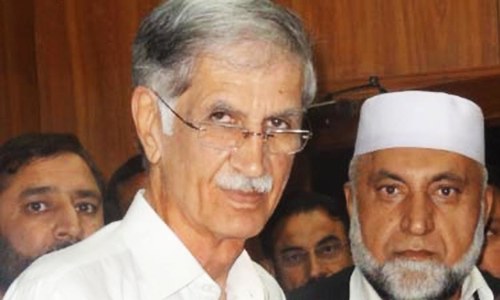 Khattak threatens agitation to secure rights of KP on CPEC