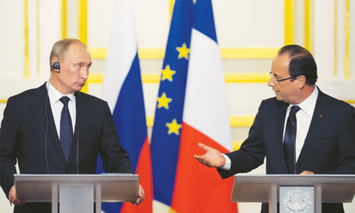 France's Hollande heads to Russia to press anti-IS coalition
