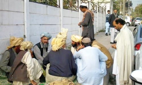 IDPs on the footpath