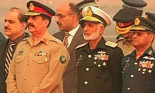 The Chief of Army Staff, Chief of Naval Staff and Chief of Air Staff were present at the reception. ─ DawnNews screengrab