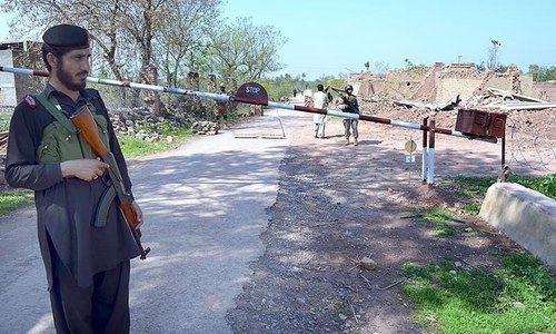 Over 300 held in Mardan operation