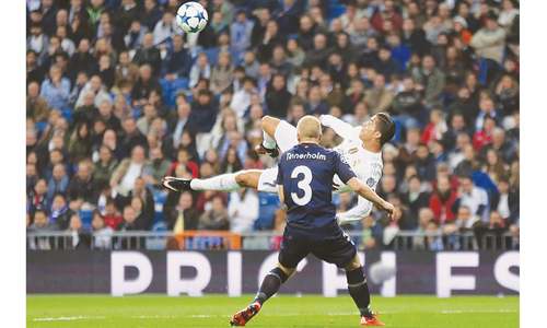 Van Gaal faces scrutiny as United crash out of CL