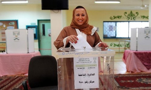 Saudis elect 17 women in landmark local council polls: news site