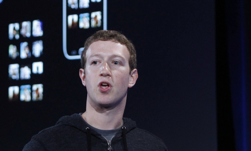 Facebook founder urges free Internet in India amid row