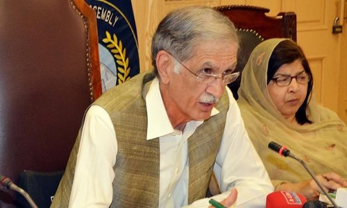 CPEC won&rsquo;t pass through KP if due share denied: Khattak