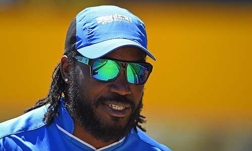 Gayle fined for &lsquo;disrespecting&rsquo; TV reporter