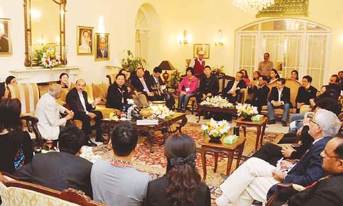Qaim blasts Centre for &lsquo;adopting policy of confrontation with Sindh&rsquo;
