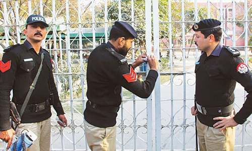 Private schools &lsquo;won&rsquo;t open&rsquo; till govt owns security task