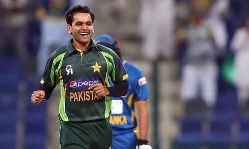 Pakistan Super League to uphold Hafeez's bowling ban
