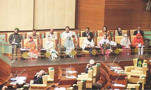 Sindh Assembly asks Centre to cut petrol price to Rs40 a litre
