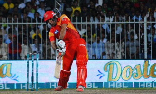 Islamabad United beat Karachi Kings by five wickets