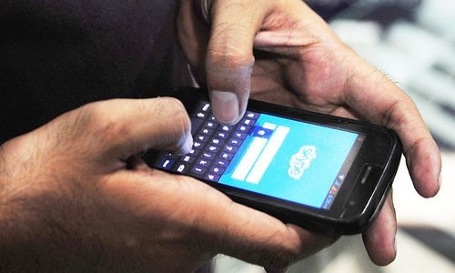Of smartphones and infidelity in late-night Pakistan