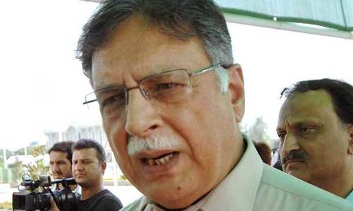 Pemra takes notice of information minister&rsquo;s remarks against anchor