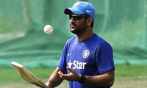 Dhoni&rsquo;s strokes show positive intent: Tendulkar