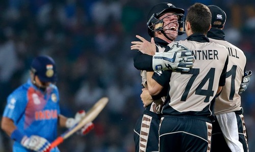 Title-favourites India fail New Zealand&rsquo;s spin test