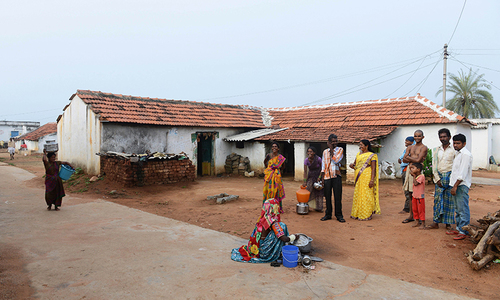 Indian mother kills herself after caste discrimination Indian mother kills herself after caste discrimination