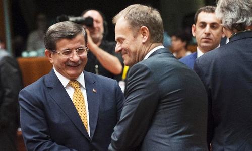 EU, Turkey clinch deal to stem migrant flow