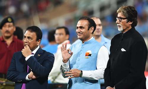 How was there time for a political ceremony in a rain-reduced game?