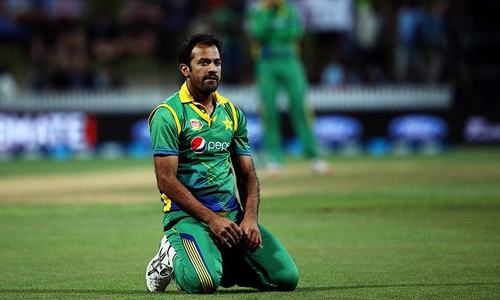 Injury woes: Wahab Riaz, Hafeez doubtful for crucial New Zealand game