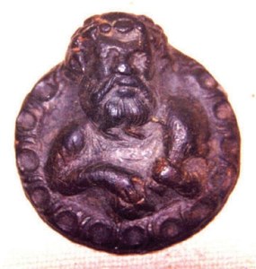 No clue to antiquities stolen in 1999