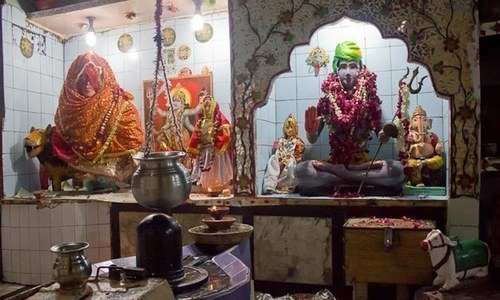 India court says women have equal right to enter temples