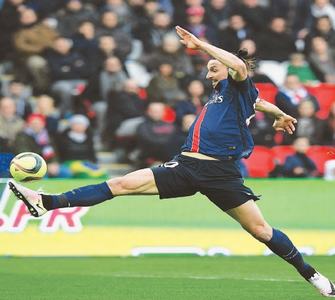 Insatiable Ibrahimovic bags  hat-trick in PSG victory